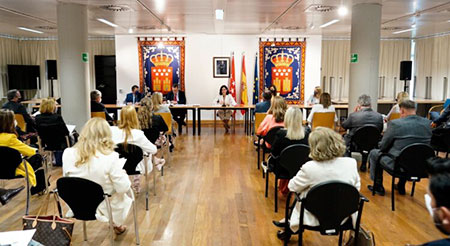 Díaz Ayuso preside la reunión del Grupo Parlamentario Popular
