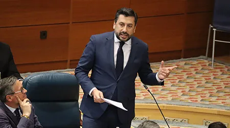 Díaz-Pache: “La espiral autodestructiva del Gobierno de Pedro Sánchez se acelera en ese lado del muro, donde ya no se respeta nada y se viola sistemáticamente el ordenamiento jurídico”