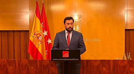 Díaz-Pache: “Aquí no hay un gobierno, hay una banda que no sabe muy bien hacia donde se dirige. ¿A quién hacemos caso, al presidente que está con la postura europea o a sus ministros que están hablando de genocidio?”