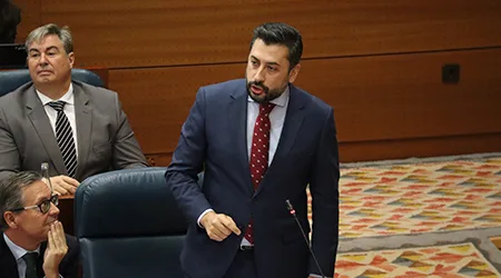 Díaz-Pache critica que “a falta de presupuestos, Pedro Sánchez gobierna con ‘por supuestos’ a establecer un gasto récord en asesores, no pagar lo que debe al Consorcio Regional de Transportes o reducir a la mitad el dinero destinado a Sanidad”