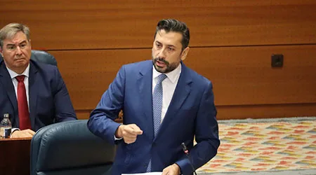 Díaz-Pache, a la izquierda: “No nos hagan acostumbrarnos a la amenaza y a la violencia física contra las personas que le resultan incómodas”