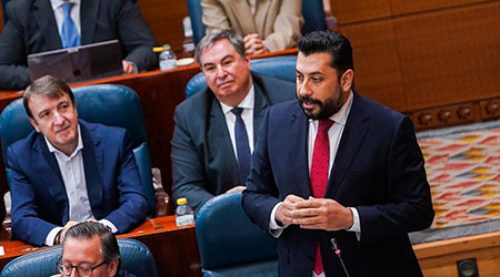 Díaz-Pache: “Señor Lobato, dos procedimientos judiciales para atacar a la Comunidad de Madrid y, según la última encuesta, dos escaños menos. Le animo a que acuda a los tribunales una vez más por cada escaño que le quede”