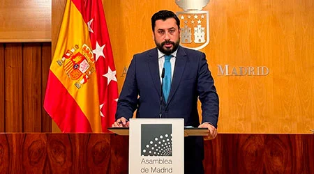 Díaz-Pache: “El señor Lobato dice que está en contra de todo tipo de corrupción, pero no actúa, y tiene mucho que decir con los casos que ha habido en Madrid”