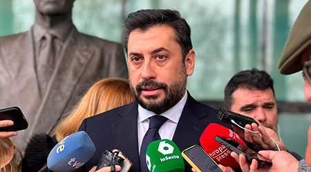 Díaz-Pache: “La shoá nace del silencio de quien no denuncia, del odio que no es combatido y del antisemitismo que deshumaniza y permite el horror”