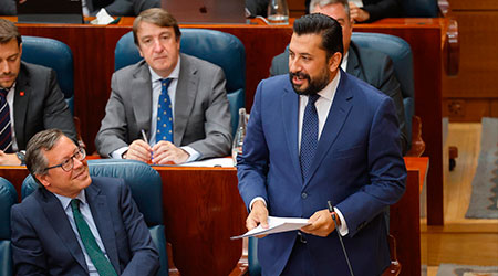 Díaz-Pache: “Begoña escribe cartas para pedir favores y su marido escribe otras para justificarla. Todas con el mismo remite: Palacio de La Moncloa ”
