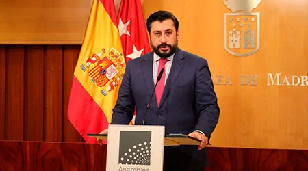 Díaz-Pache: “Mónica García tiene la oportunidad de iniciar una investigación desde el Ministerio de Sanidad para, al menos, aparentar que no actuaba por oportunismo político“