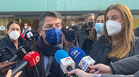 Muñoz Abrines: “Si Lobato quiere dar una imagen de ejemplaridad tiene que forzar la dimisión de la alcaldesa Natalia de Andrés”