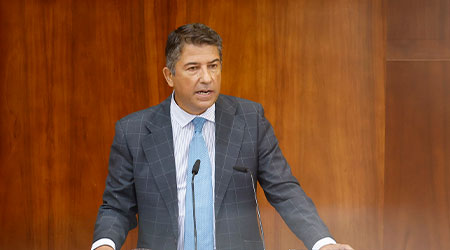 Muñoz Abrines: “Señor Lobato, con las cosas que ha dicho, ¿cómo puede mirarse al espejo?”
