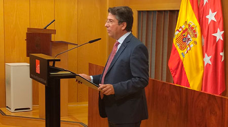 Muñoz Abrines: «¿Dónde está el ‘yo sí te creo’ de Lobato con el presunto caso de acoso sexual del alcalde socialista de Brunete?»