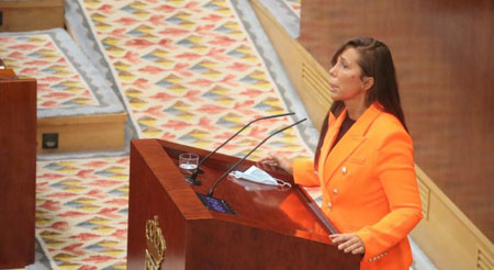 La Asamblea de Madrid aprueba una iniciativa contra los indultos de Sánchez